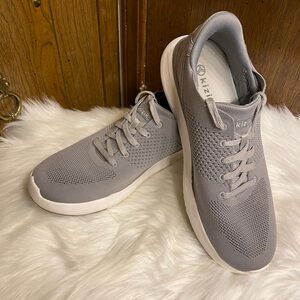 Kizik sneakers